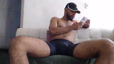 Snapshot of thonymaster chatting on 19, 11, 2025 thonyy online show from 19, 11, 2025