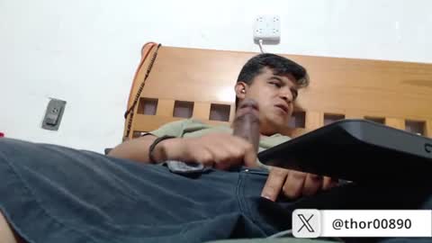 Snapshot of thor0200 chatting on 30, 6, 2026 thor0200 online show from 30, 6, 2026