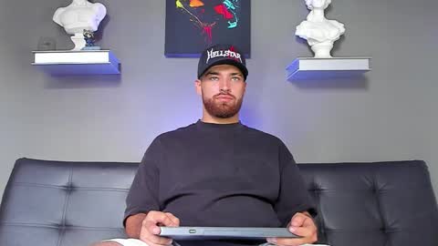 Snapshot of thor_evans chatting on 21, 11, 2025 thor_evans online show from 21, 11, 2025