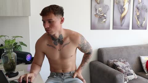 Sebastian online show from 8, 12, 2024