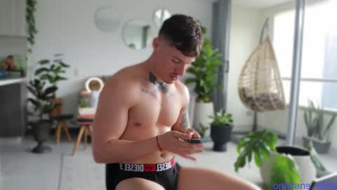 Sebastian online show from 24, 2, 2025