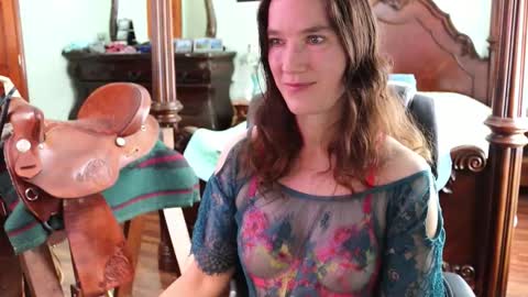 ThornburyRose online show from 21, 2, 2026