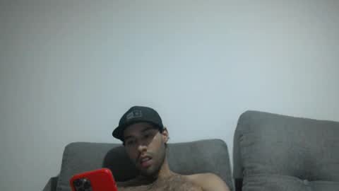 Snapshot of throwawayyourgun chatting on 25, 1, 2025 Luka online show from 25, 1, 2025