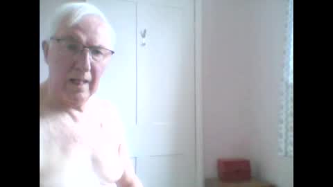 Snapshot of thruster99 chatting on 22, 1, 2025 thruster99 online show from 22, 1, 2025