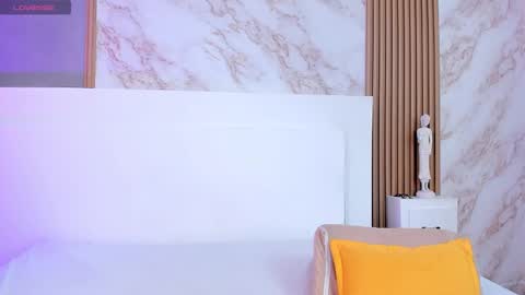 Snapshot of tianaglow4 chatting on 14, 10, 2025 tianaglow4 online show from 14, 10, 2025