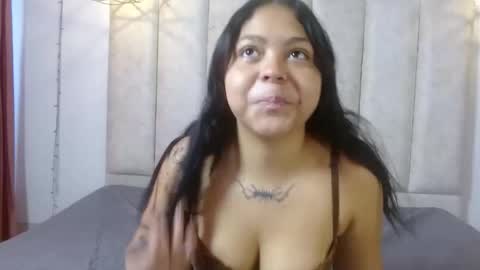 Snapshot of tianaglowcs chatting on 9, 4, 2026 tiana online show from 9, 4, 2026