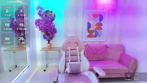 Tiara  online show from 24, 10, 2025