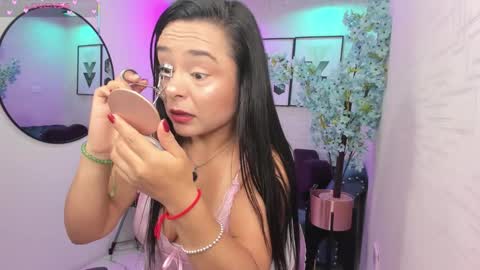 Tiara  online show from 7, 3, 2026