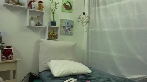 Snapshot of tiarha_ chatting on 18, 11, 2025 Tiarha online show from 18, 11, 2025