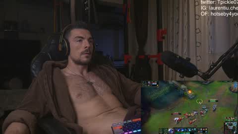 tickle_my_pickle07 online show from 7, 12, 2024