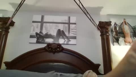 Snapshot of ticklemepink696969 chatting on 3, 12, 2024 ticklemepink696969 online show from 3, 12, 2024