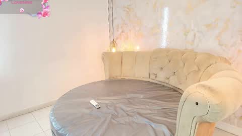 Tifani brown online show from 4, 2, 2026