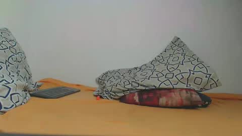 Snapshot of tifanny___ chatting on 18, 12, 2024 tiff online show from 18, 12, 2024