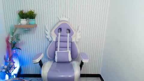 Snapshot of tifanny__thomson chatting on 14, 10, 2025 Tiff online show from 14, 10, 2025