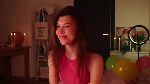 Im here on Fridays Saturdays Sundays  online show from 24, 11, 2025