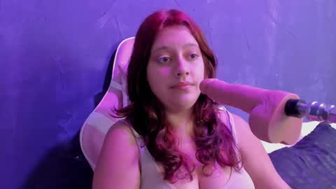 tiffany_bigboobs online show from 5, 1, 2025