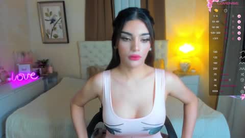 Snapshot of tiffany_cams chatting on 14, 12, 2024 Tiffany online show from 14, 12, 2024