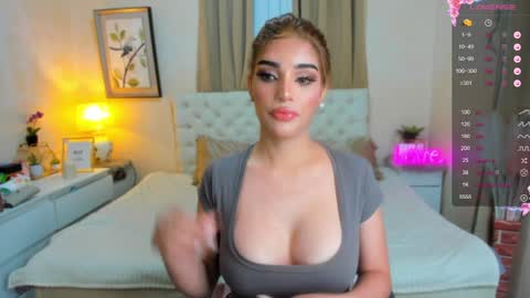 Snapshot of tiffany_cams chatting on 27, 12, 2024 Tiffany online show from 27, 12, 2024