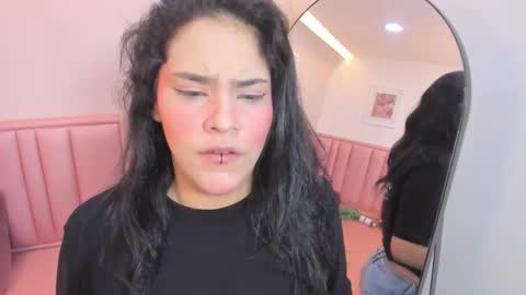 Tiffany online show from 20, 12, 2025