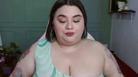 dont forget ask for custom vids  online show from 28, 12, 2024