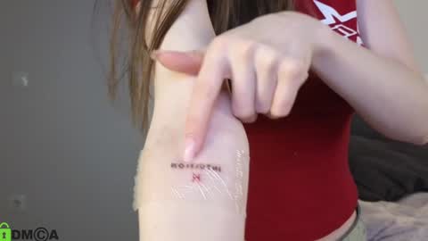 Snapshot of tiffany_loong chatting on 6, 2, 2025 tiffany online show from 6, 2, 2025