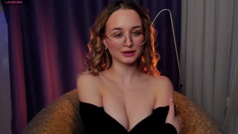 Tiffany online show from 1, 2, 2025