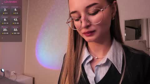 Tiffany online show from 21, 10, 2025