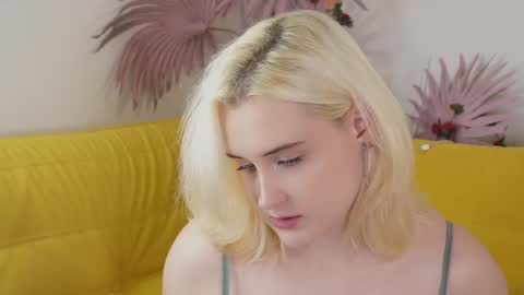 Snapshot of tiffanyjons chatting on 29, 10, 2025 tiffanyjons online show from 29, 10, 2025