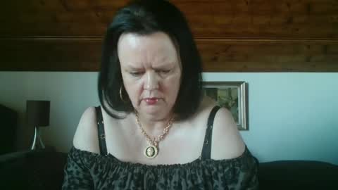 Snapshot of tiffanymature chatting on 27, 9, 2025 TiffanyMature online show from 27, 9, 2025