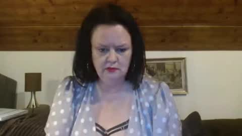 Snapshot of tiffanymature chatting on 4, 10, 2025 TiffanyMature online show from 4, 10, 2025