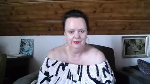 TiffanyMature online show from 22, 7, 2026