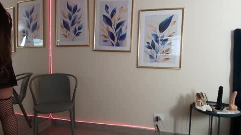 tiffanystorms_ls online show from 20, 9, 2025