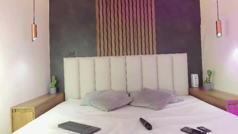 Snapshot of tiffvalentinee_ chatting on 6, 3, 2025 Tiffany online show from 6, 3, 2025