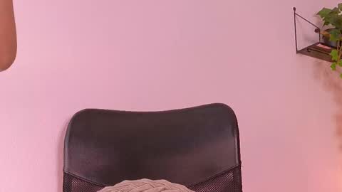 Snapshot of tiffvalentinee_ chatting on 3, 11, 2025 Tiffany online show from 3, 11, 2025