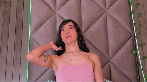 Snapshot of tiffvalentinee_ chatting on 17, 11, 2025 Tiffany online show from 17, 11, 2025