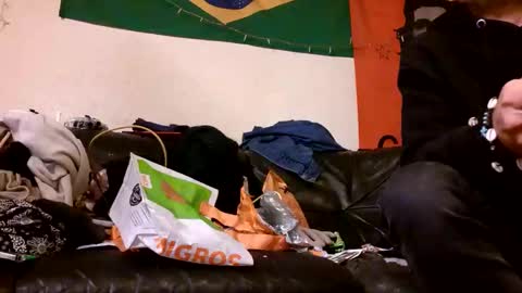 Snapshot of tigga81 chatting on 16, 12, 2025 Tiger Lexy online show from 16, 12, 2025