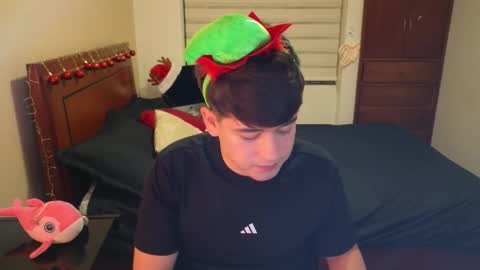 Snapshot of tightncuteass chatting on 8, 11, 2025 Camilo online show from 8, 11, 2025