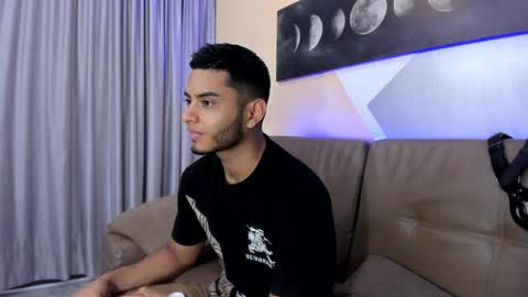 Snapshot of tiler_price chatting on 28, 12, 2024 Tyler online show from 28, 12, 2024