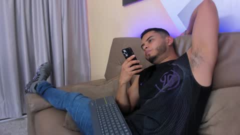 Snapshot of tiler_price chatting on 29, 1, 2025 Tyler online show from 29, 1, 2025