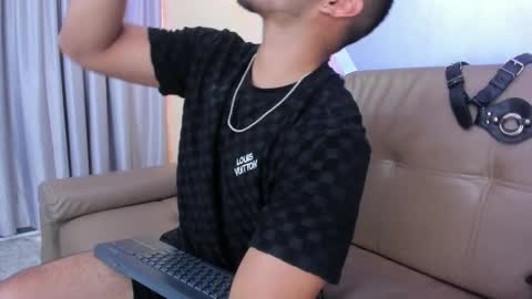 Snapshot of tiler_price chatting on 12, 3, 2025 Tyler online show from 12, 3, 2025