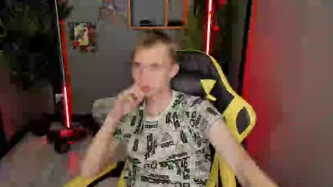 Snapshot of tim_blackk chatting on 10, 10, 2025 Tim online show from 10, 10, 2025