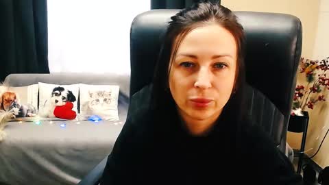 Snapshot of timeparadice chatting on 1, 10, 2025 Luisa online show from 1, 10, 2025