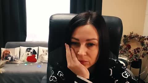 Snapshot of timeparadice chatting on 22, 10, 2025 Luisa online show from 22, 10, 2025