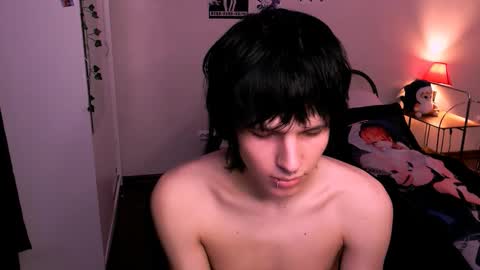 Snapshot of timi_moon chatting on 29, 10, 2025 timi_moon online show from 29, 10, 2025