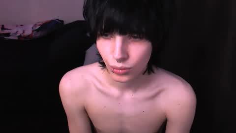 Snapshot of timi_moon chatting on 20, 12, 2025 timi_moon online show from 20, 12, 2025