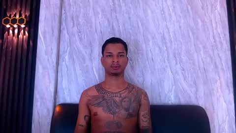 Snapshot of timmcloud chatting on 11, 11, 2025 Timm online show from 11, 11, 2025