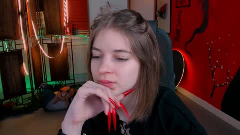 Tina Davil online show from 9, 1, 2025