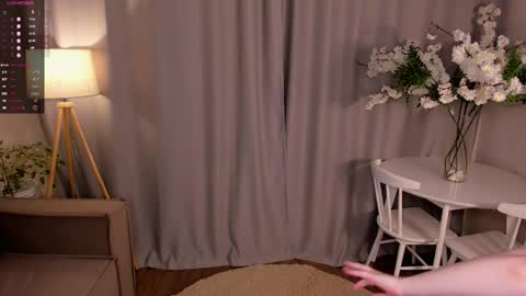 Annie online show from 16, 10, 2025