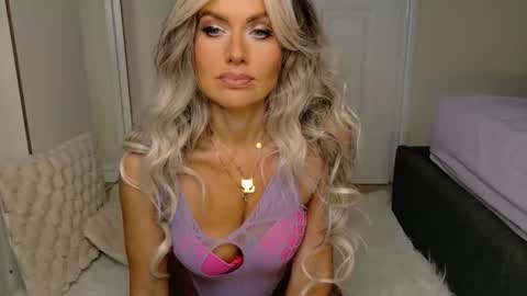 Snapshot of tinkerbell822 chatting on 19, 4, 2026 tinkerbell822 online show from 19, 4, 2026
