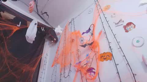 tinkerbell online show from 21, 10, 2025